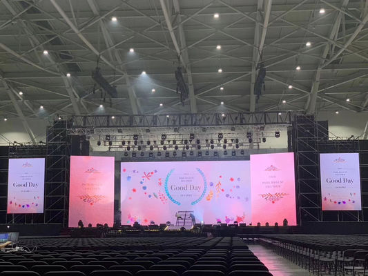 SMD2121 회의실은 3840 새로 고침으로 디스플레이 P2.5를 주도했습니다
