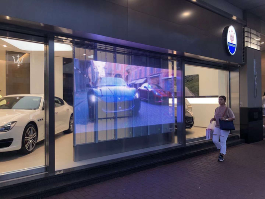 고 휘도와 투명한 주도하는 스크린이 통과하여 유리 입구를 위해 이끌리는 것을 보는 측창 채광 P3.91-7.8